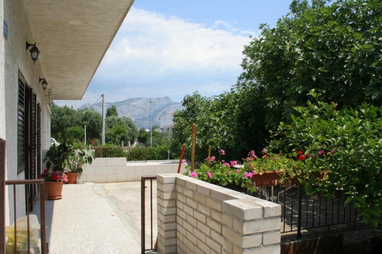 Apartments By The Sea Duce, Omis - 2731 Дуги Рат Екстериор снимка