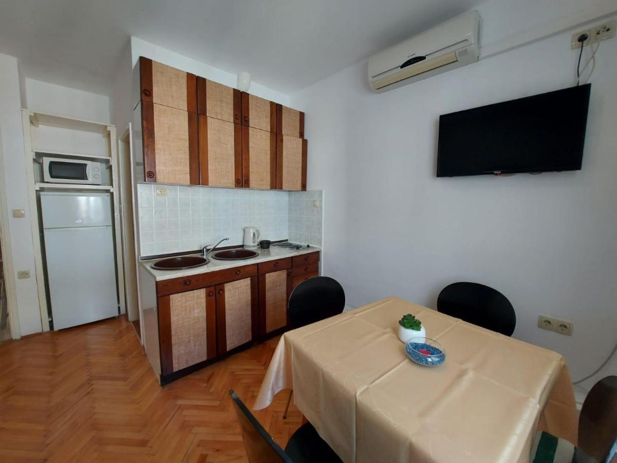 Apartments By The Sea Duce, Omis - 2731 Дуги Рат Екстериор снимка
