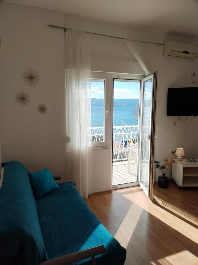 Apartments By The Sea Duce, Omis - 2731 Дуги Рат Екстериор снимка