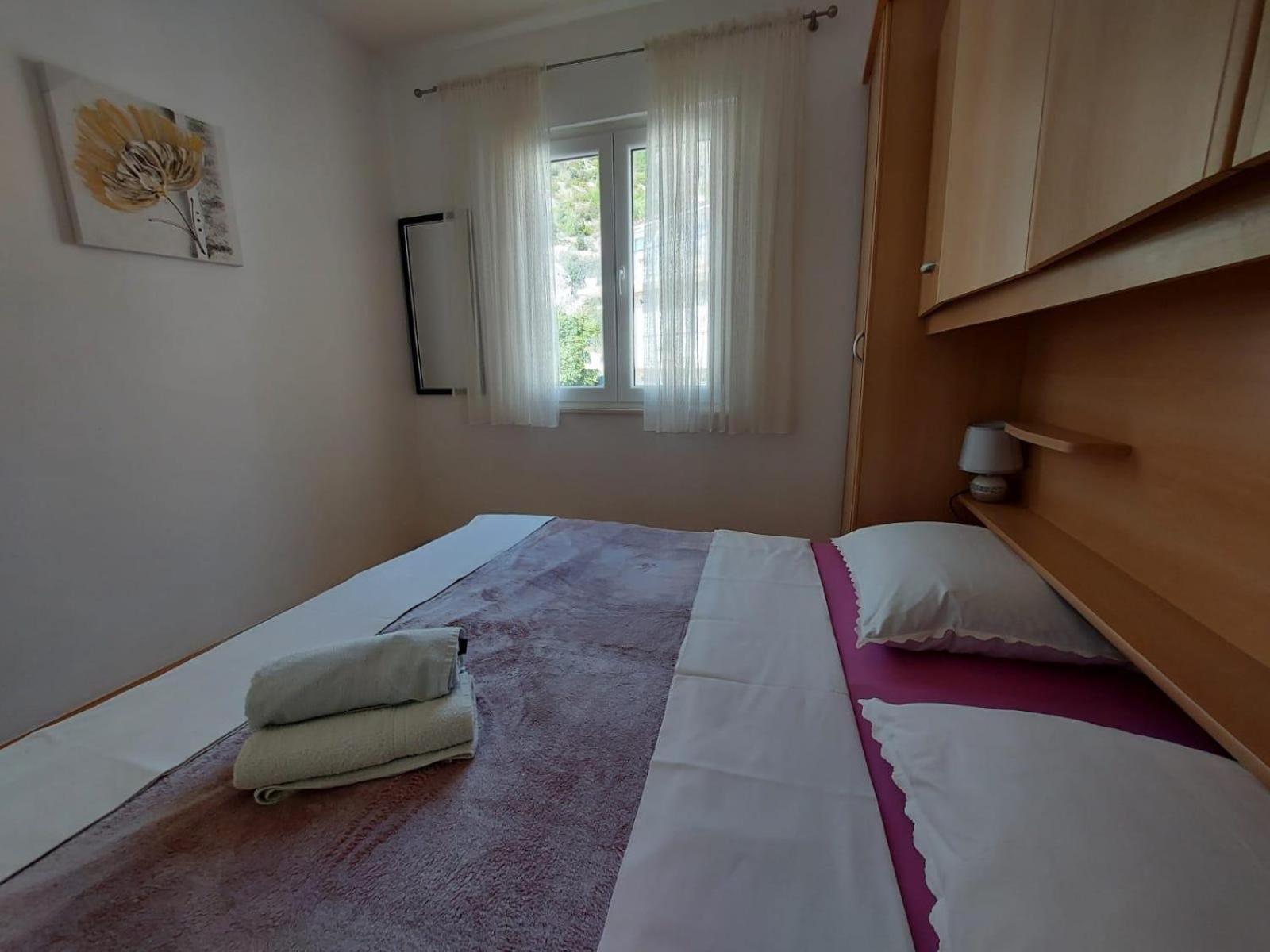 Apartments By The Sea Duce, Omis - 2731 Дуги Рат Стая снимка