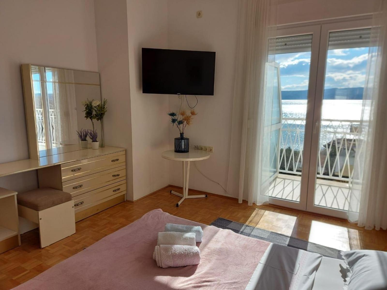 Apartments By The Sea Duce, Omis - 2731 Дуги Рат Стая снимка